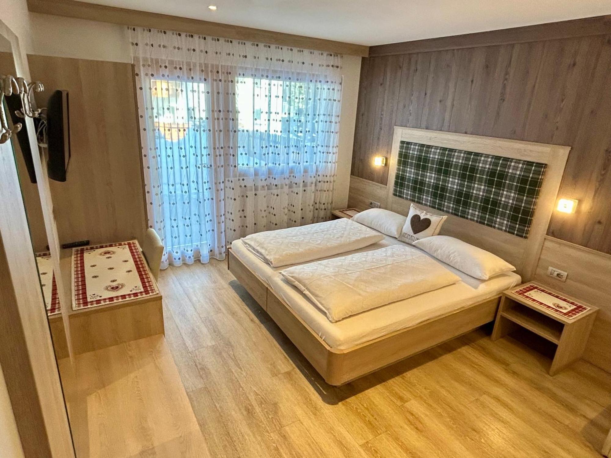 Residence Ravisa Dolomites Sëlva di Val Gardena Eksteriør billede